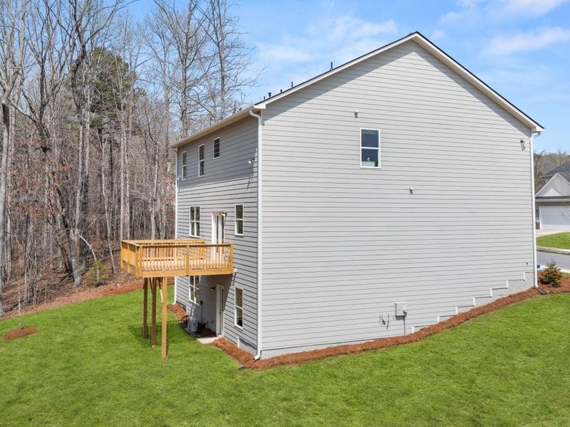 Exterior details and patio area of a home in Lost Creek, Dallas (Image 3).