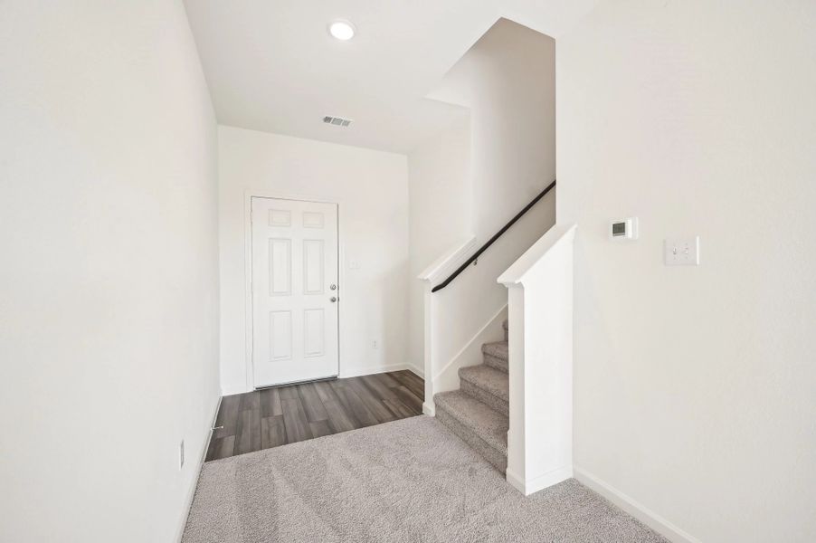 Representative unfurnished interior of a home built from the Discovery by Starlight Homes in Chapel Run, Montgomery (Image 18).