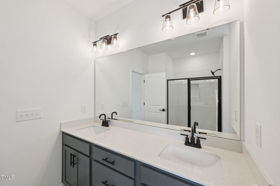 25-web-or-mls-N Stonemill Trl-S0507-025