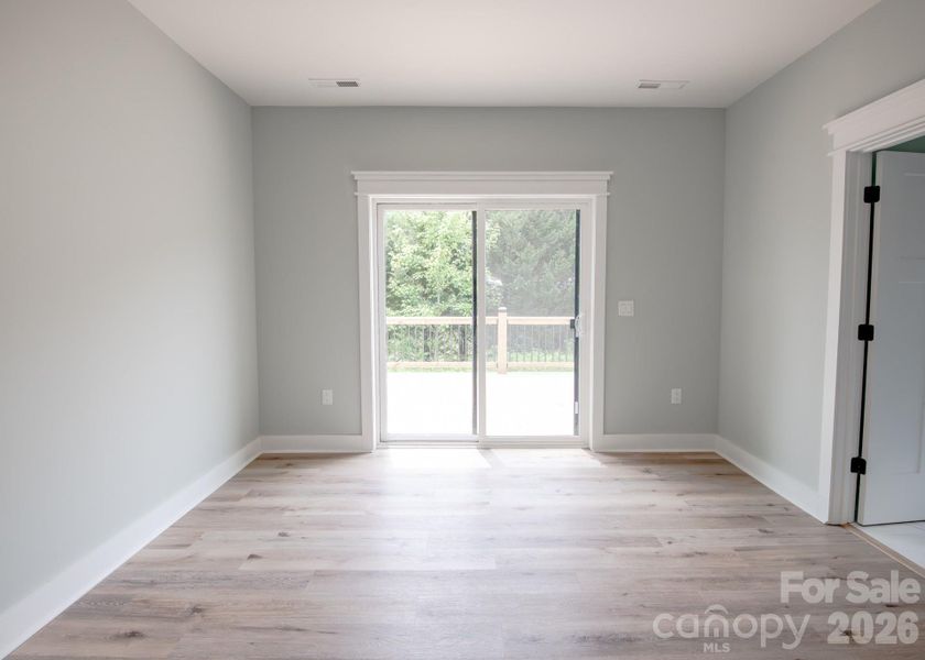 Spacious, unfurnished interior of a new home in , Hendersonville (Image 25).