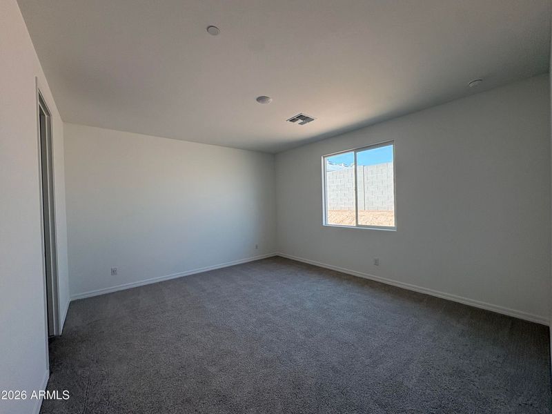 Spacious, unfurnished interior of a new home in Vineyards at Cottonwood, Cottonwood (Image 8).