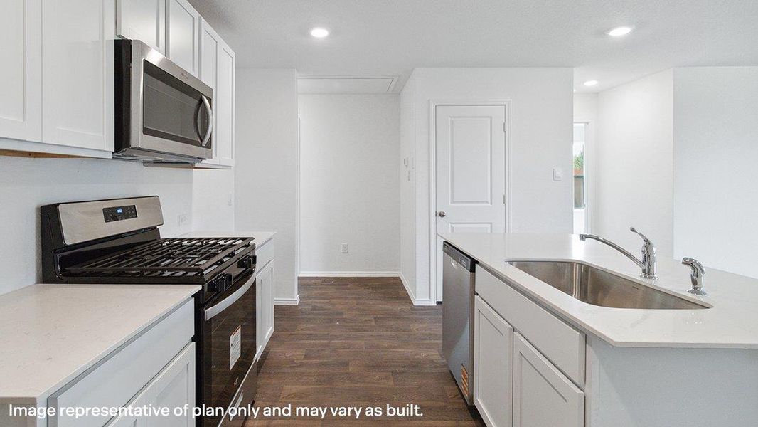 Furnished interior view inside a new home in Avenida, Converse (Image 8).