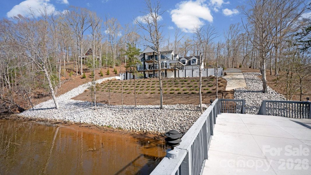 Community amenities in , Troy (Image 35).