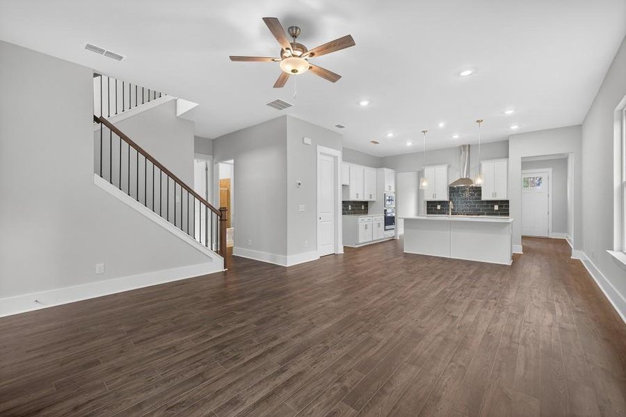 Spacious, unfurnished interior of a new home in Red Bird Manor, Jefferson (Image 29).
