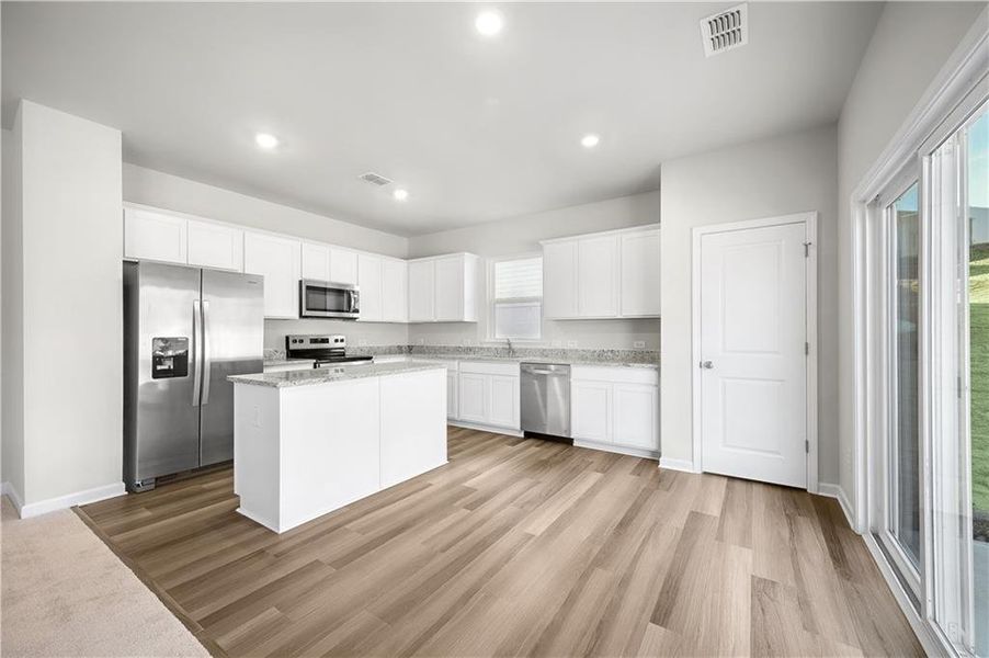 Furnished interior view inside a new home in Avery Ridge, Gainesville (Image 12). Furnished interior view inside a new home in Avery Ridge, Gainesville (Image 12).