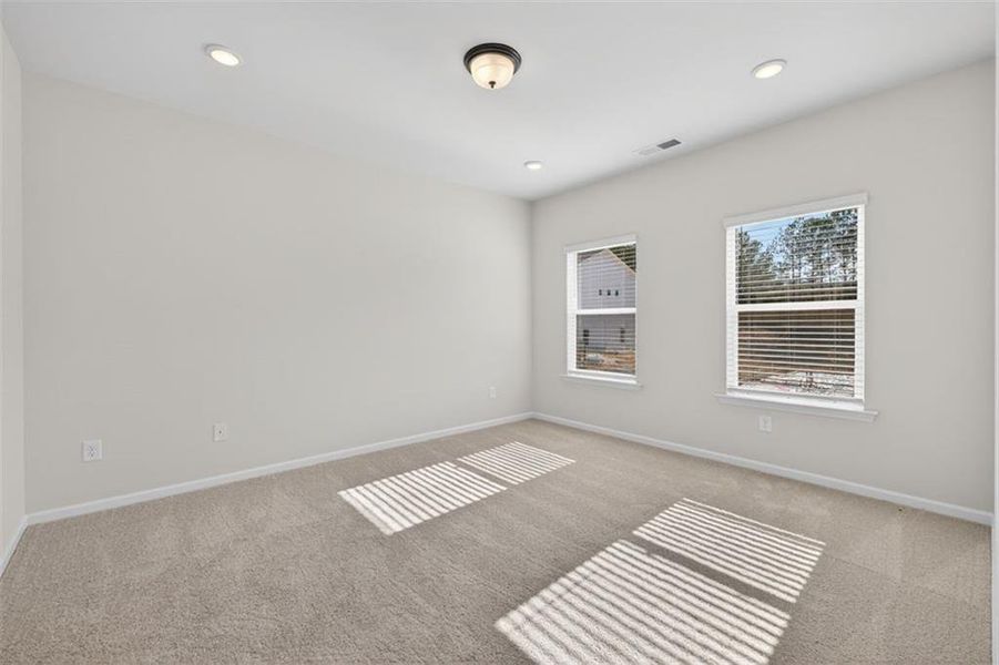 Spacious, unfurnished interior of a new home in Fuller Station, Loganville (Image 19).