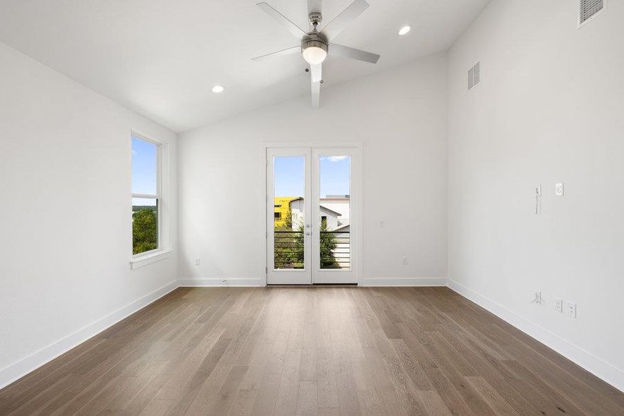 Spacious, unfurnished interior of a new home in Agave, Austin (Image 28).