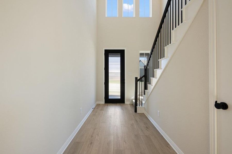 Spacious, unfurnished interior of a new home in Lariat, Liberty Hill (Image 22).