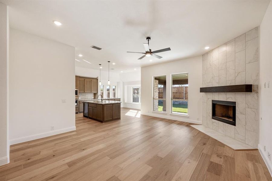 Spacious, unfurnished interior of a new home in Bear Creek Classic 60, Lavon (Image 25). Spacious, unfurnished interior of a new home in Bear Creek Classic 60, Lavon (Image 25).