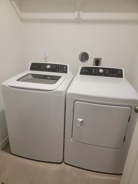 Frigidaire washer and dryer Frigidaire washer and dryer