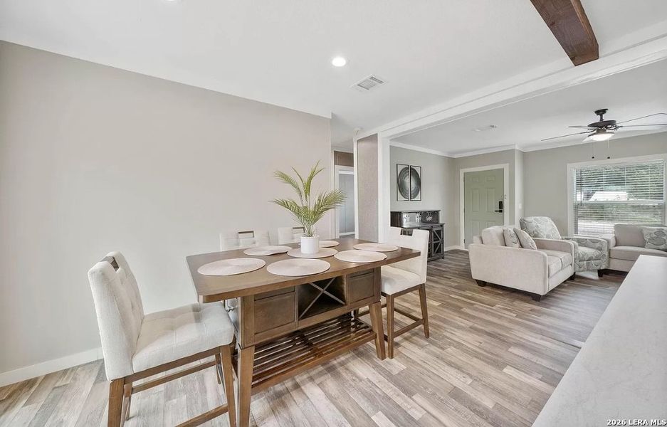Furnished interior view inside a new home in , Bandera (Image 7).