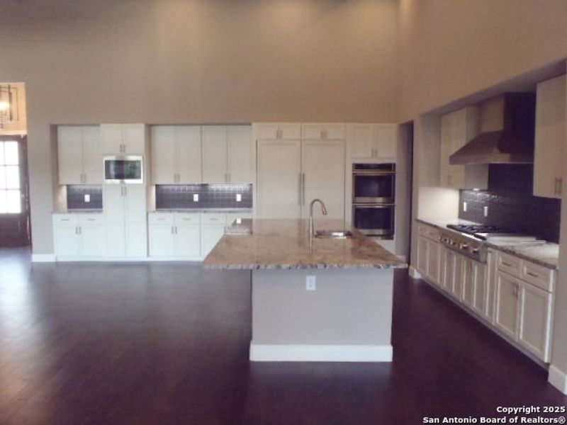 Furnished interior view inside a new home in , New Braunfels (Image 24). Furnished interior view inside a new home in , New Braunfels (Image 24).