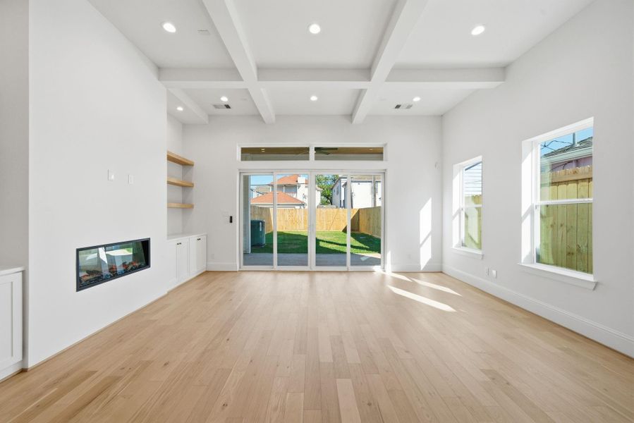 Spacious, unfurnished interior of a new home in , Houston (Image 21).