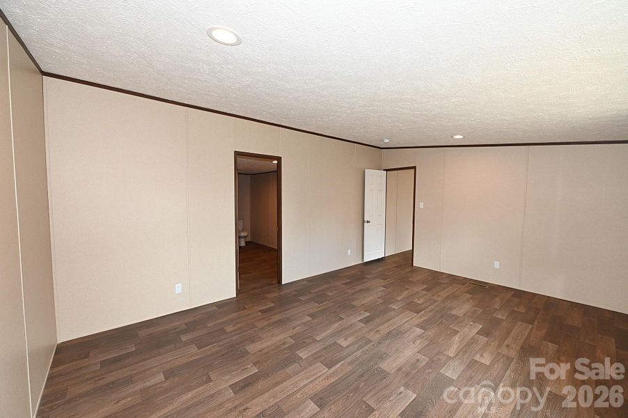 Spacious, unfurnished interior of a new home in , Stony Point (Image 29).