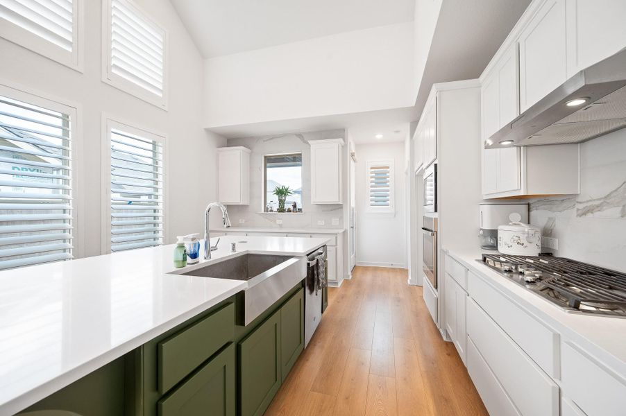 Furnished interior view inside a new home in Brookewater, Rosenberg (Image 34).