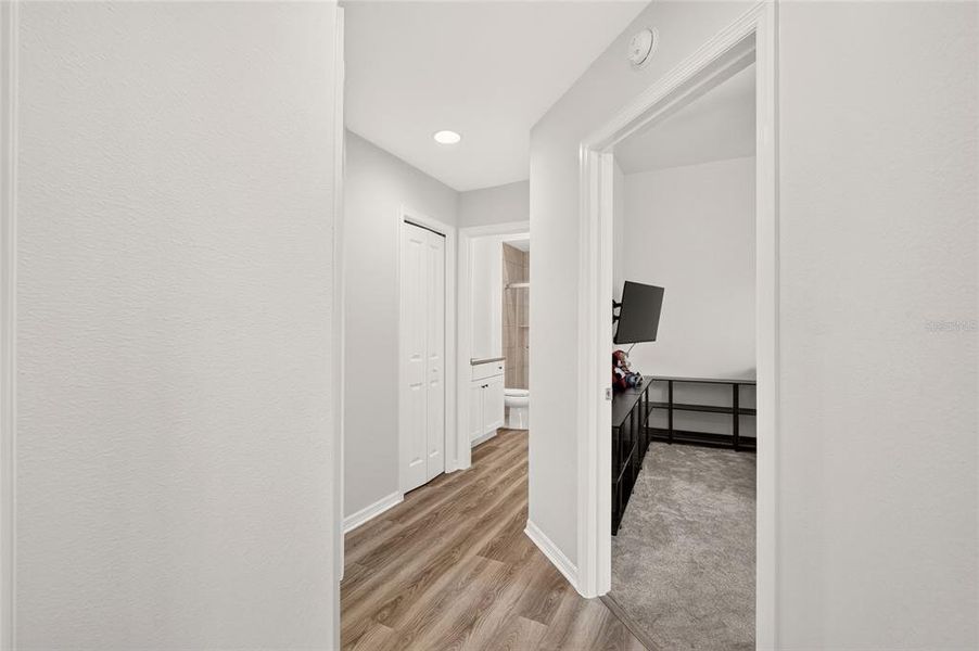 Spacious, unfurnished interior of a new home in , The Villages (Image 24).