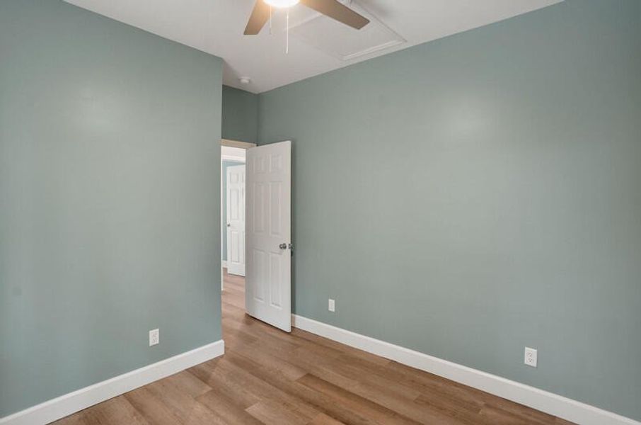 Spacious, unfurnished interior of a new home in , Port Royal (Image 20).