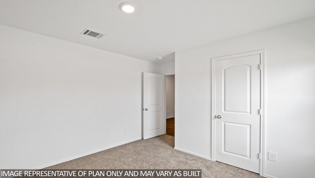 Representative unfurnished interior of a home built from the Harris by D.R. Horton in Grand Pines, Magnolia (Image 18).