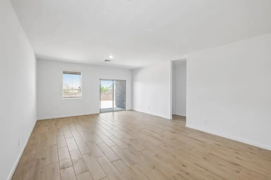 Representative images and renderings are for illustrative purposes. Actual structural options and design finishes of home may vary.
