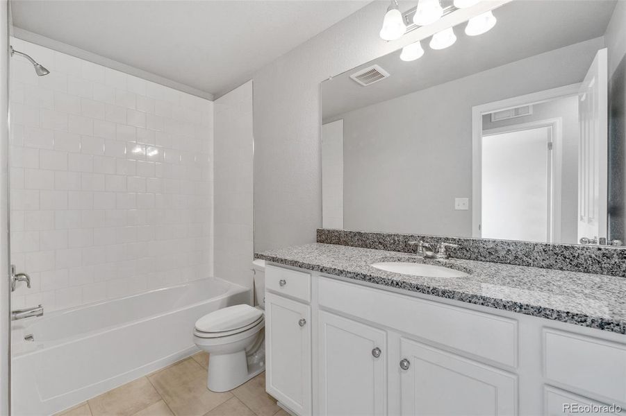 Furnished interior view inside a new home in Pintail Commons at Johnstown Village, Johnstown (Image 19).
