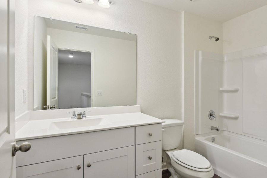 Furnished interior view inside a new home in Pinckney Place, North Charleston (Image 7).