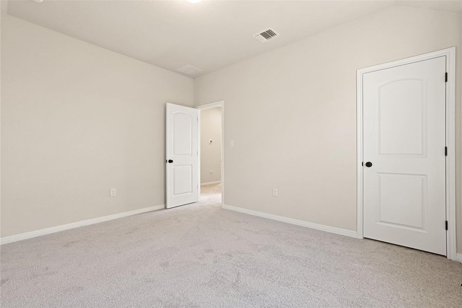 Representative images and renderings are for illustrative purposes. Actual structural options and design finished of home may vary.