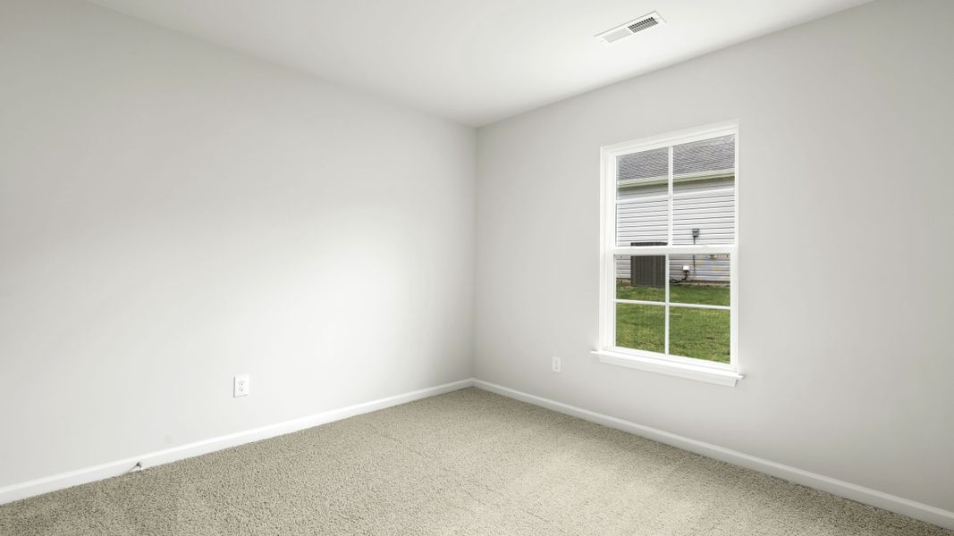 Spacious, unfurnished interior of a new home in Quail Haven, Winston-Salem (Image 16).