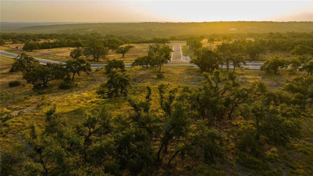 *Note all photos for Driftwood Vista are specific to thedevelopment but not lot-specific. Contact the sales team foradditional, lot-specific details.