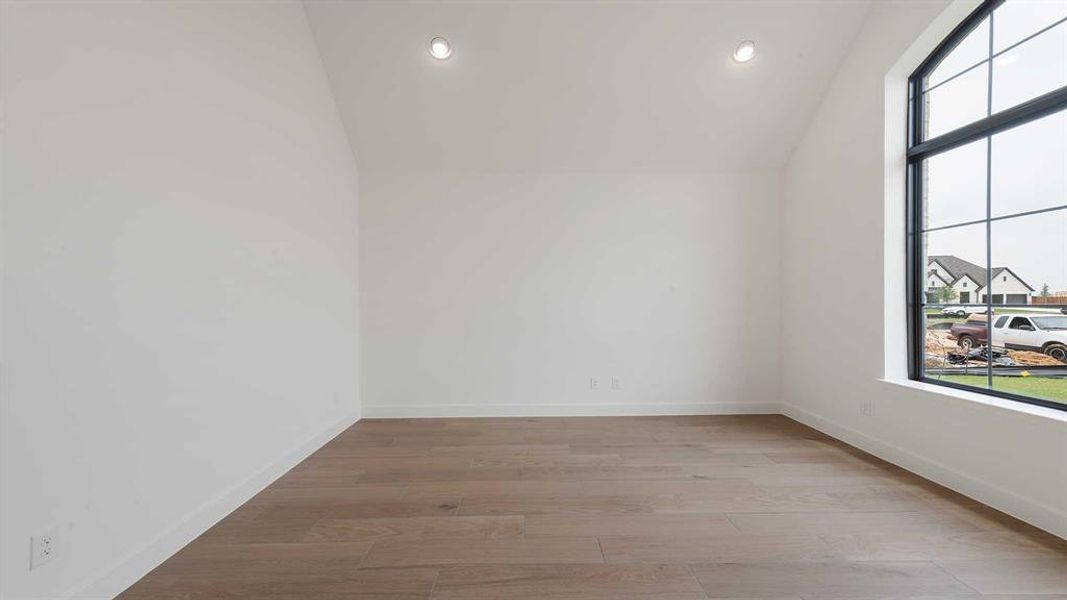 Spacious, unfurnished interior of a new home in Sweetgrass, Haslet (Image 21).