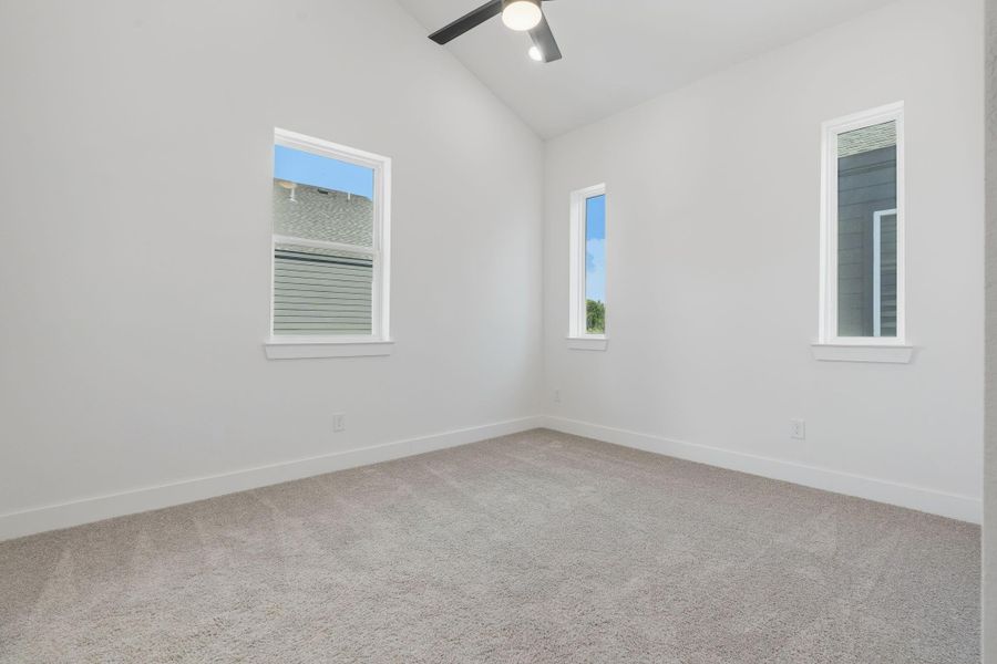 Spacious, unfurnished interior of a new home in , Houston (Image 17).