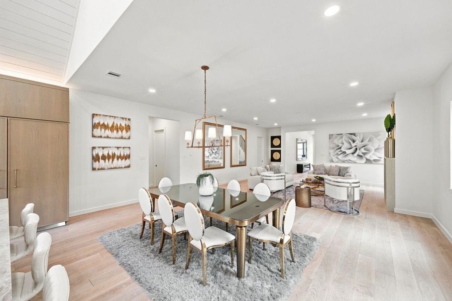 Dining room.