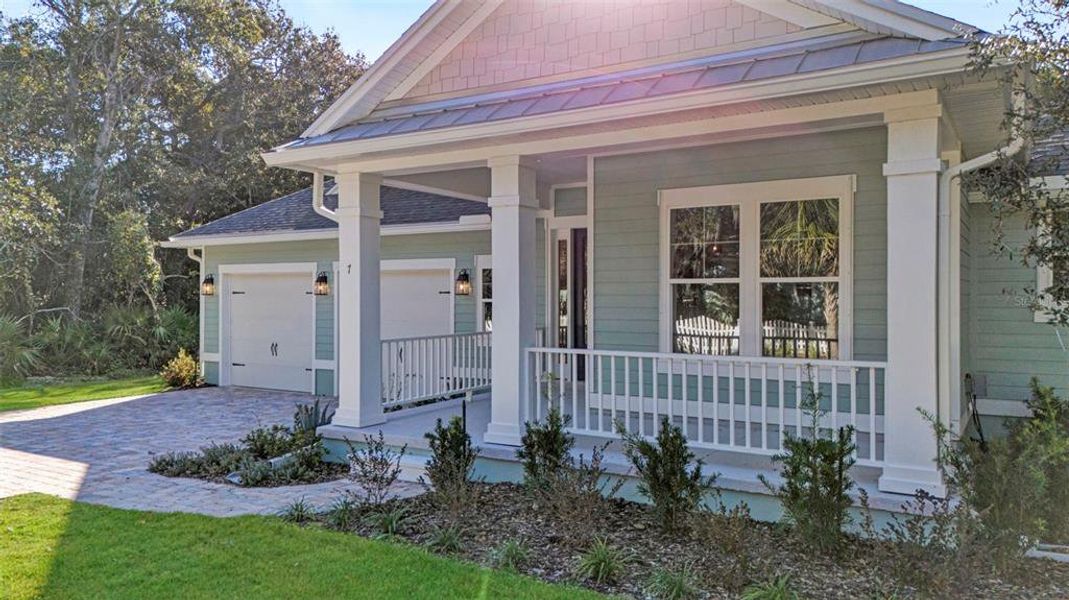 Exterior details and patio area of a home in , Palm Coast (Image 27).