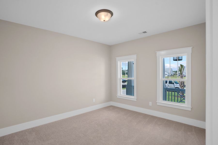 Representative unfurnished interior of a home built from the Claremont by Bill Clark Homes in Sidbury Landing, Wilmington (Image 20).