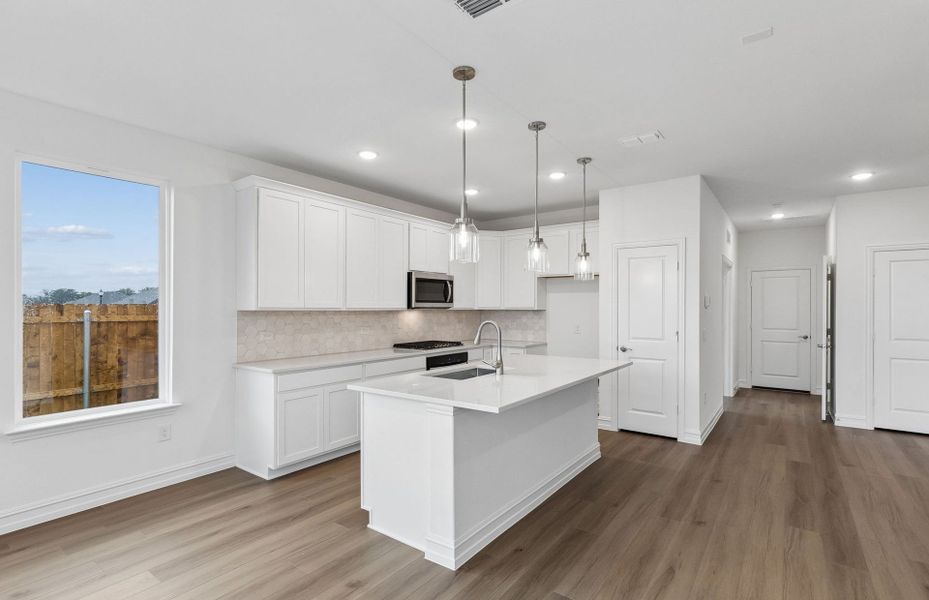 Representative furnished interior of a home built from the Ouray by Pulte Homes in Ribbonwood, Aubrey (Image 13).