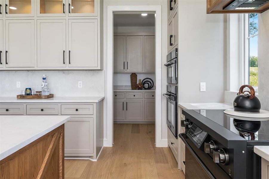 Bulter Pantry Bulter Pantry