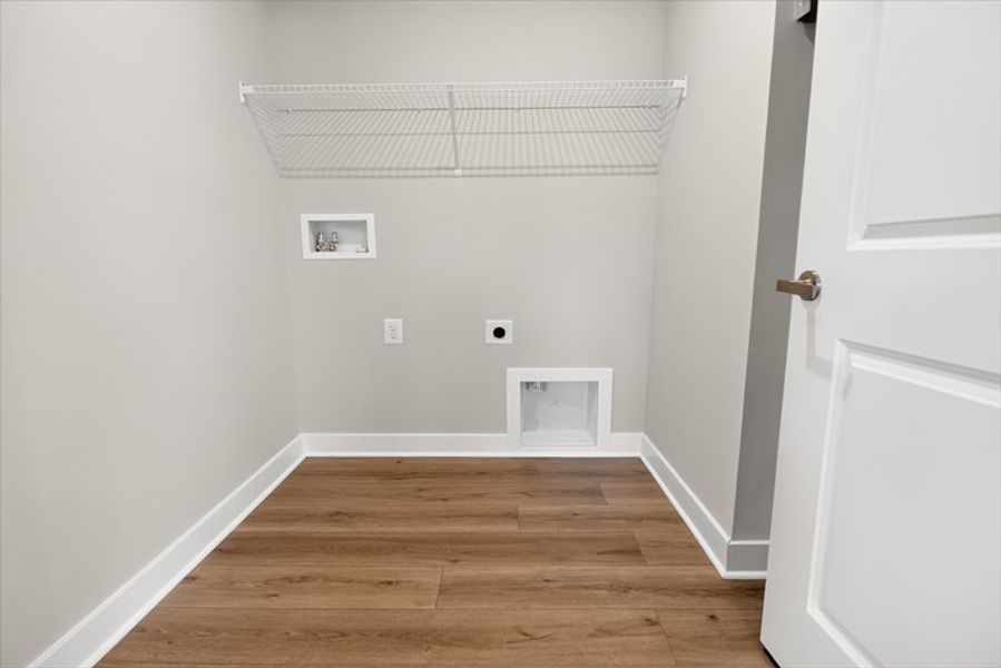 Spacious, unfurnished interior of a new home in Waverly Springs, Woodruff (Image 18).