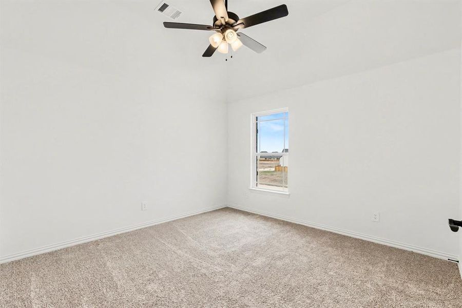 Spacious, unfurnished interior of a new home in , Prosper (Image 21).
