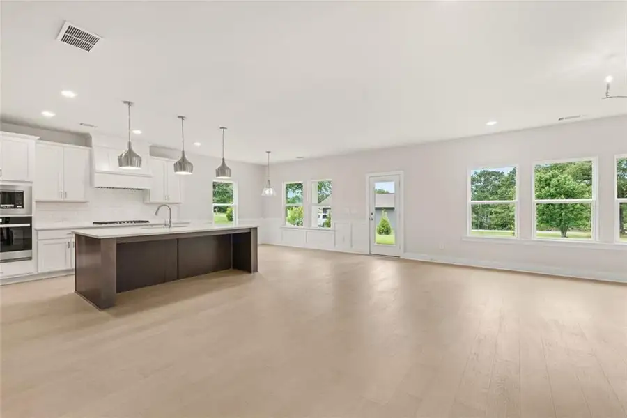 Spacious, unfurnished interior of a new home in , Gainesville (Image 19). Spacious, unfurnished interior of a new home in , Gainesville (Image 19).
