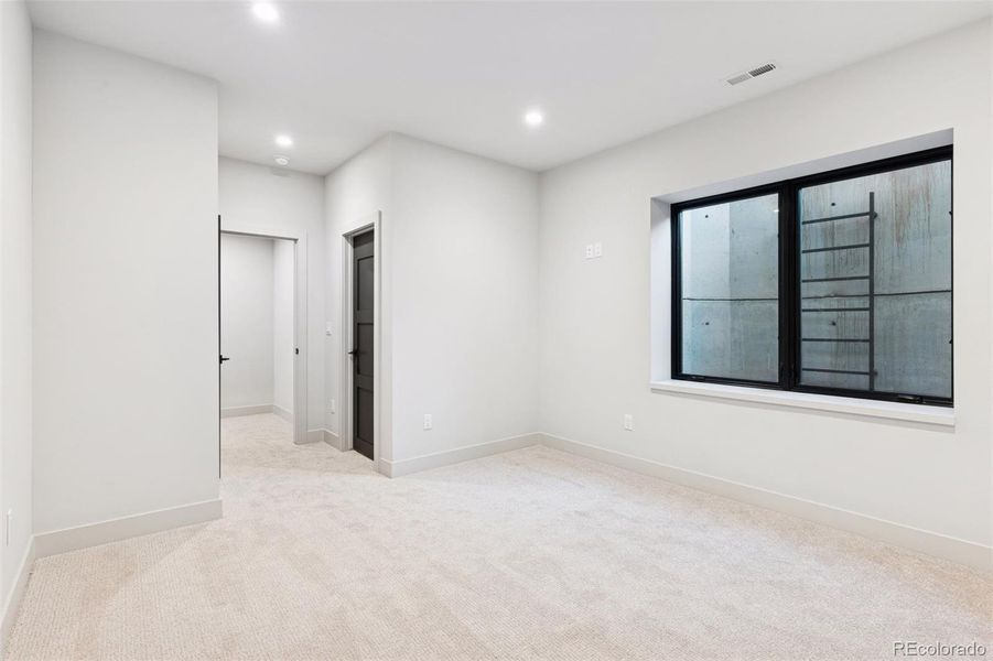 Spacious, unfurnished interior of a new home in , Littleton (Image 26).