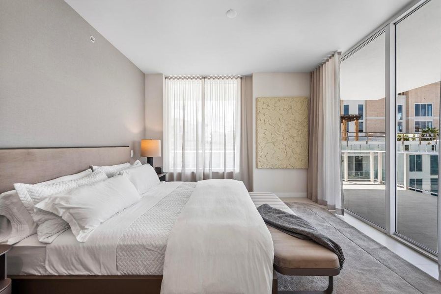 Secondary Bedroom and Terrace MIB_9960