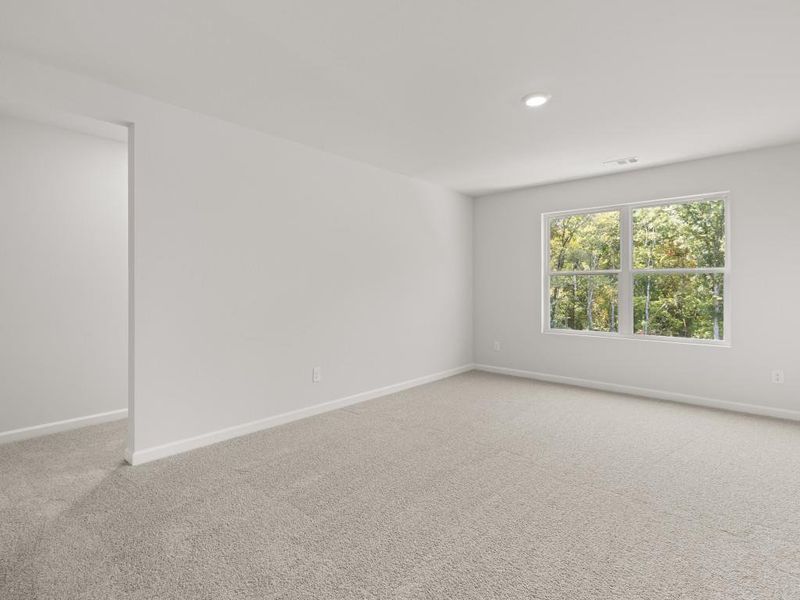 Spacious, unfurnished interior of a new home in Parkside at Carter Grove, Cartersville (Image 18).