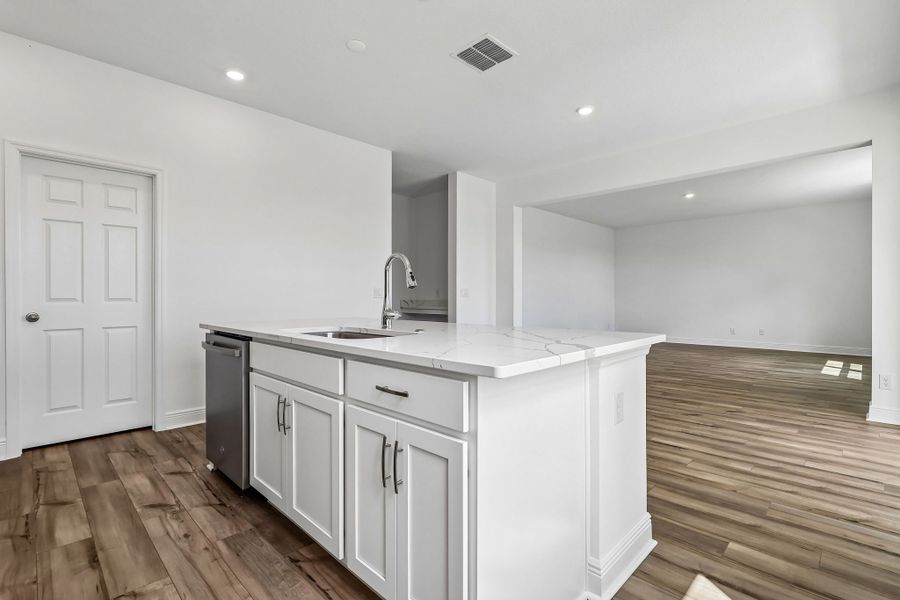 Furnished interior view inside a new home in Park View at the Hills, Minneola (Image 3).