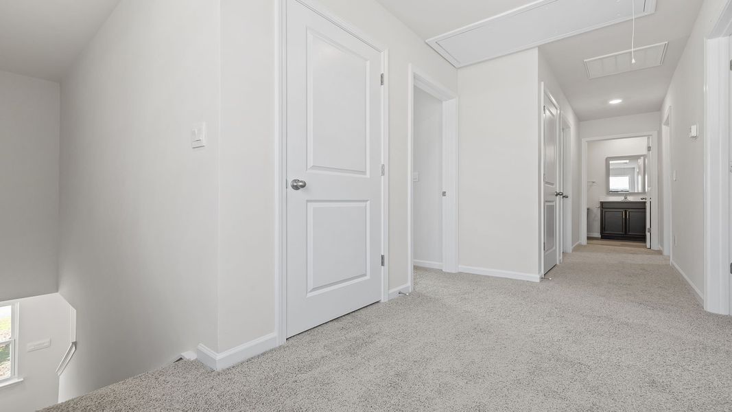 Spacious, unfurnished interior of a new home in Cedar Gap, Fountain Inn (Image 20). Spacious, unfurnished interior of a new home in Cedar Gap, Fountain Inn (Image 20).