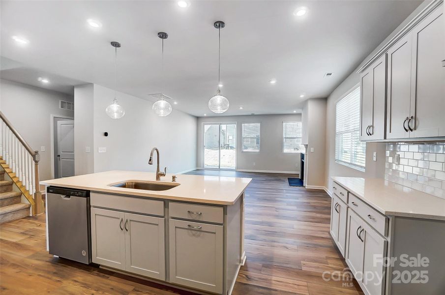 Photo representation only. Exterior and interior colors and finishes will vary. Photo representation only. Exterior and interior colors and finishes will vary.