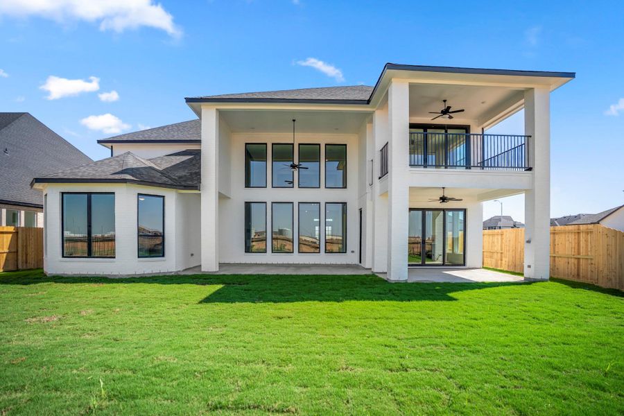Exterior details and patio area of a home in Jordan Ranch 70' Lots, Fulshear (Image 27).