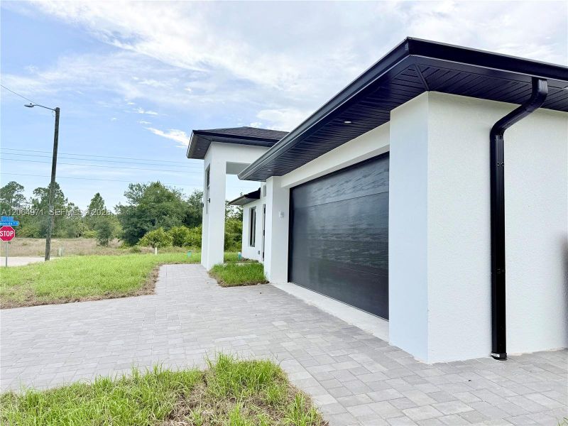 Exterior details and patio area of a home in , Lehigh Acres (Image 36).