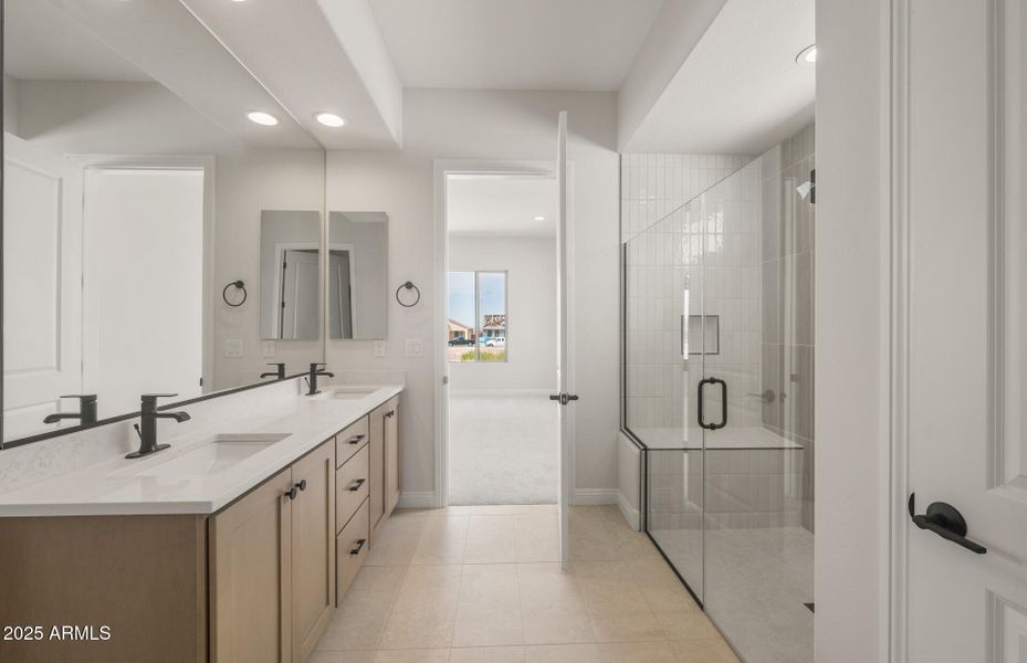 Owner's Bathroom Owner's Bathroom