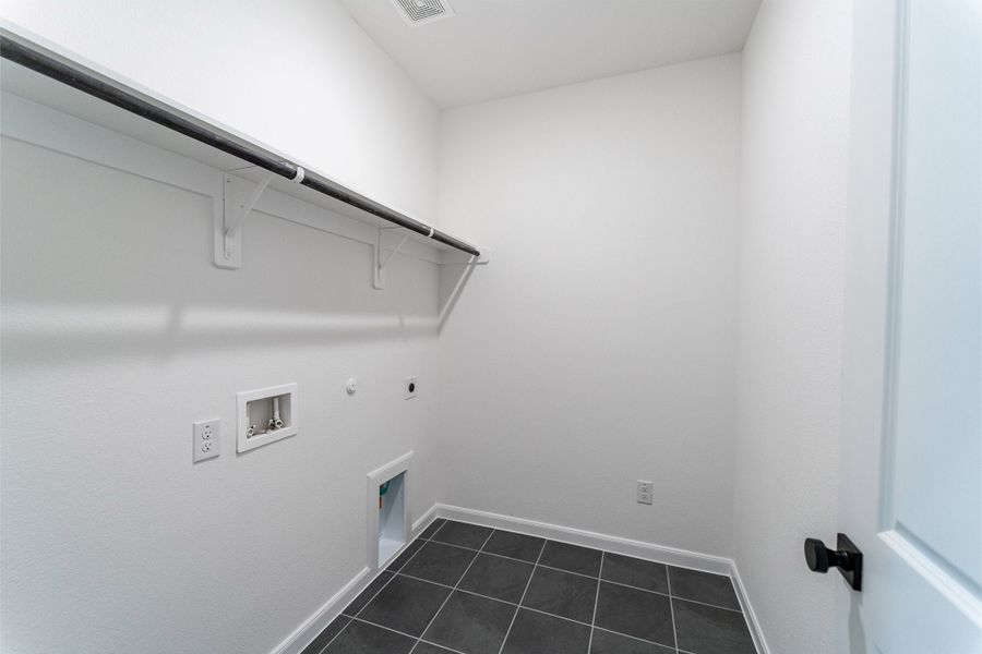 Spacious, unfurnished interior of a new home in La Terra, Celina (Image 36). Spacious, unfurnished interior of a new home in La Terra, Celina (Image 36).