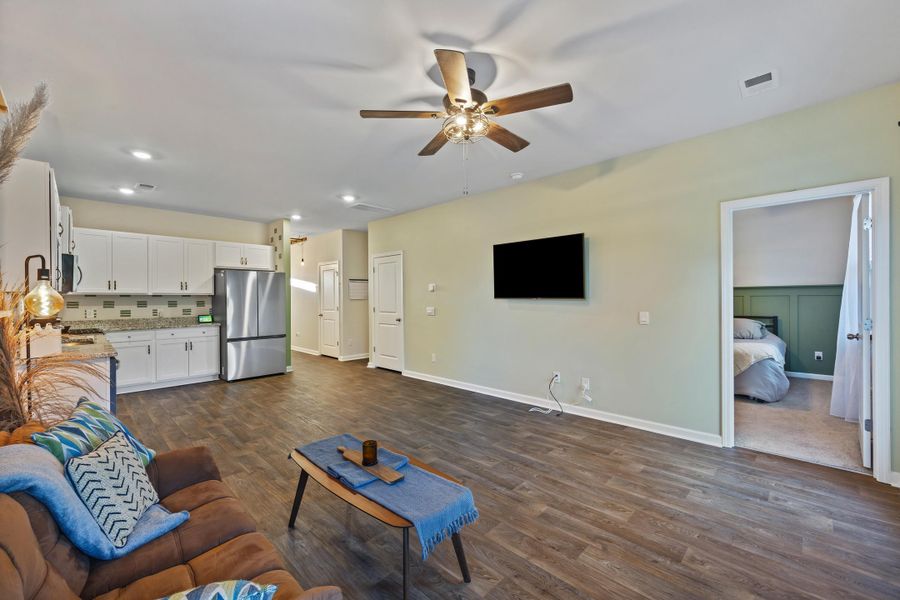 Image 30 of a home in .