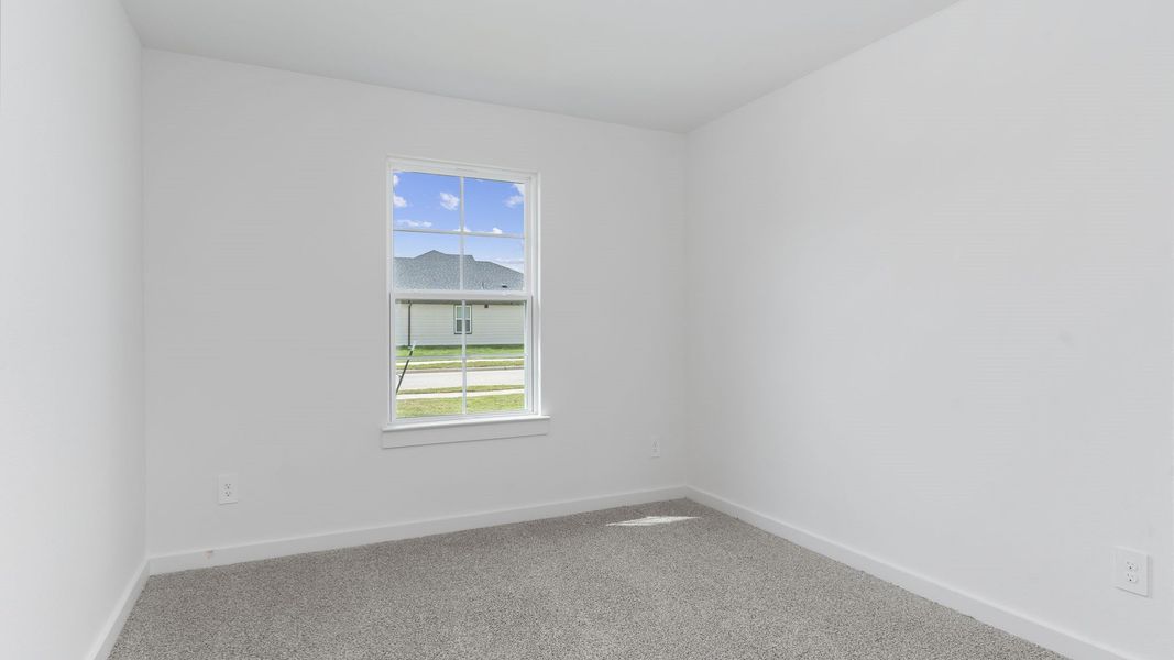 Spacious, unfurnished interior of a new home in Sorrento, Richmond (Image 13).